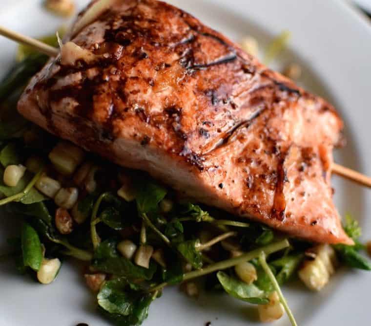Roasted Ginger Salmon with Grilled Corn and Watercress Salad|Busywifebusylife